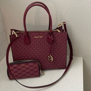Michael Kors initial burgundy shoulder bag with wallet. Perfect condition.
